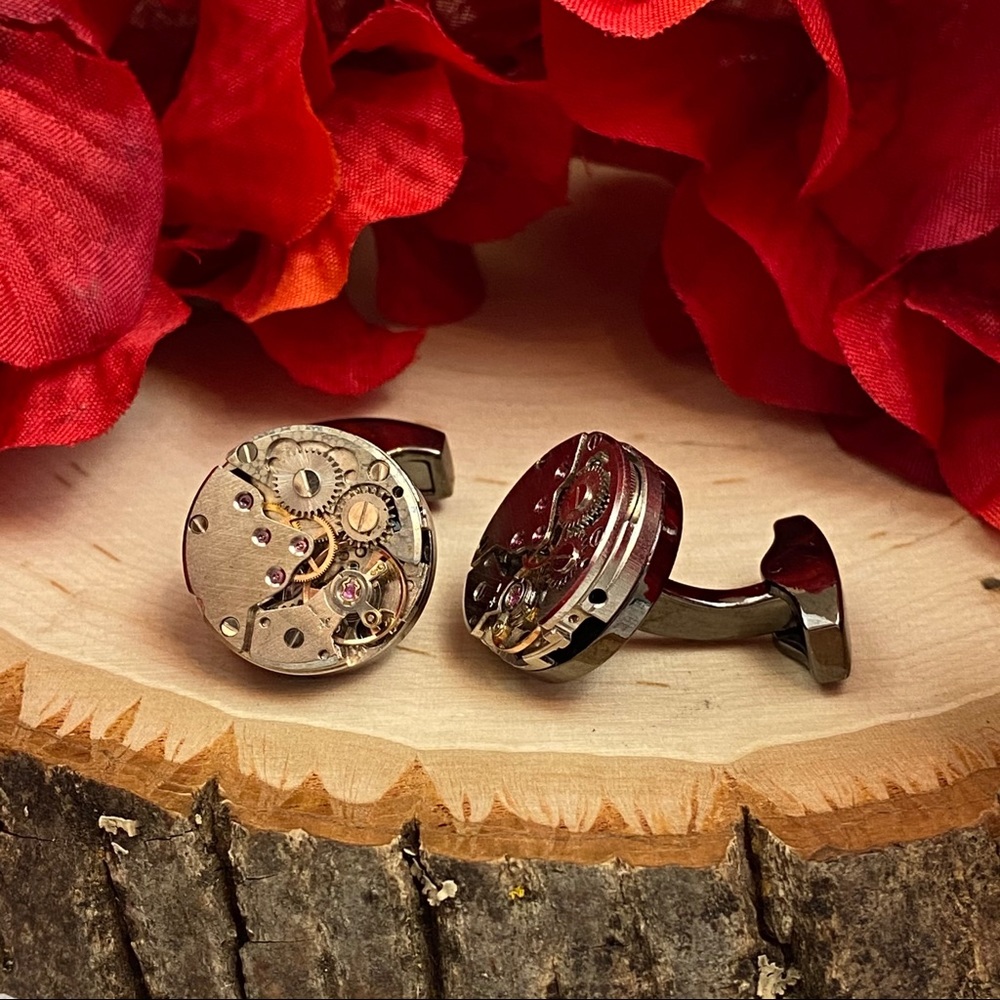 Gunmetal Steampunk Skeleton Clock Gears Cufflinks - Picture 9 of 16